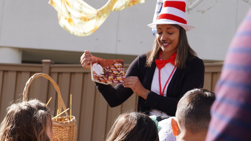 Lacy Smith reads to children attending the MSJC CDEC