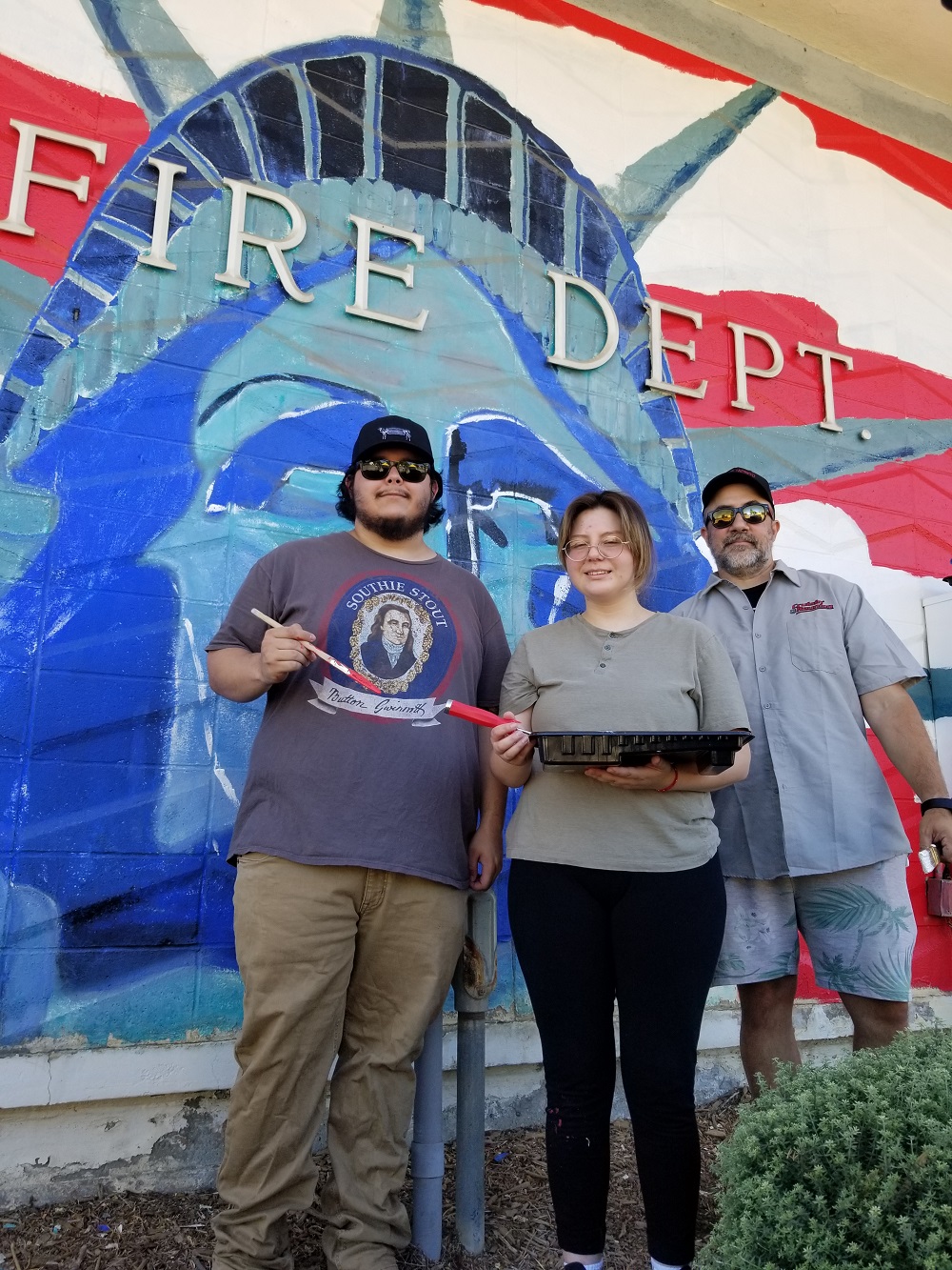 MSJC art students Vanessa Pellegrin and Mario Herrera with instructor Chet Glaze